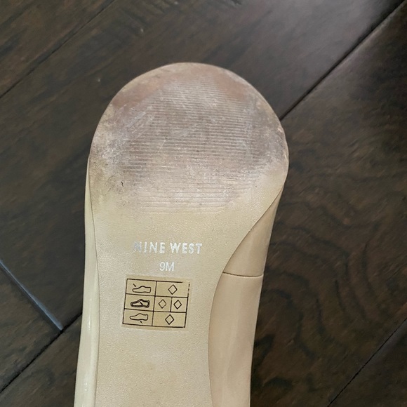 Nine West Nude Pumps - Picture 4 of 5